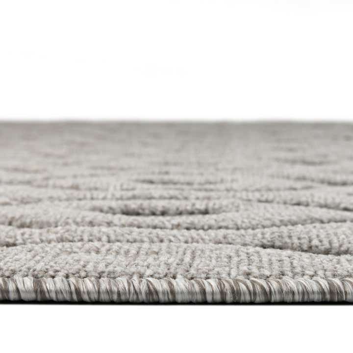 7' 10 x 10' Easy-Clean Trellis Textured Indoor / Outdoor Rug