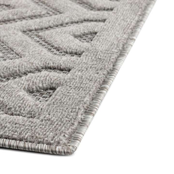 7' 10 x 10' Easy-Clean Trellis Textured Indoor / Outdoor Rug
