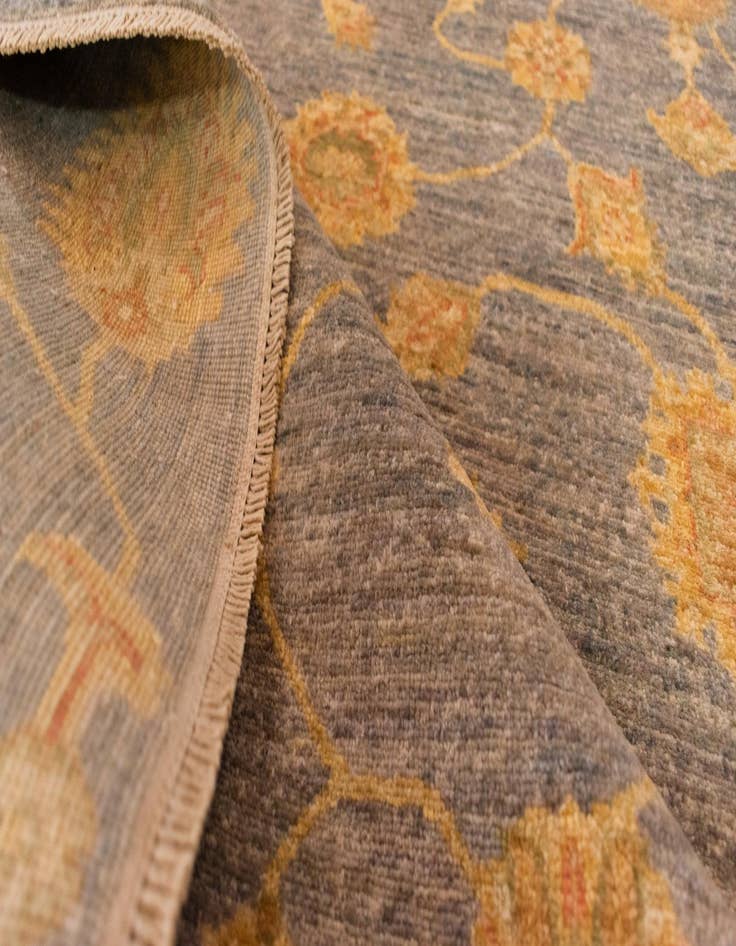 Detail image of 6' 7 x 9' 4 Peshawar Ziegler Wool Rug