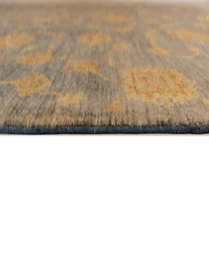 Detail image of 6' 7 x 9' 4 Peshawar Ziegler Wool Rug