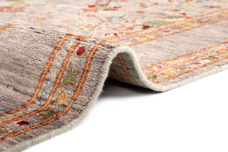Detail image of 4' 11 x 6' 4 Rubin Wool Rug