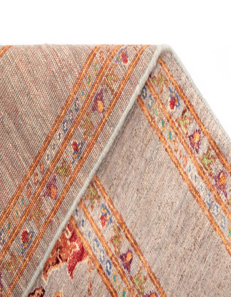 Detail image of 5' 1 x 6' 7 Rubin Wool Rug