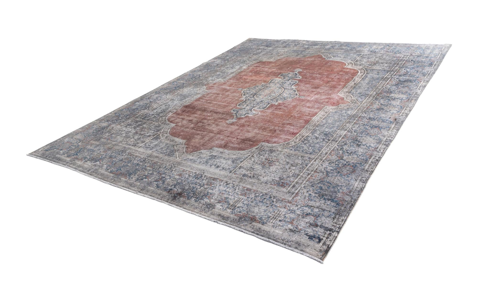 9' 9 x 12' 11 Vintage Royal Wool Rug