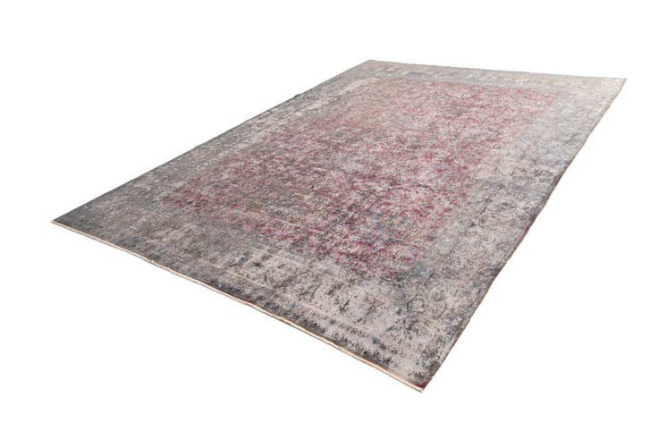 Detail image of 9' 5 x 13' 4 Vintage Royal Wool Rug