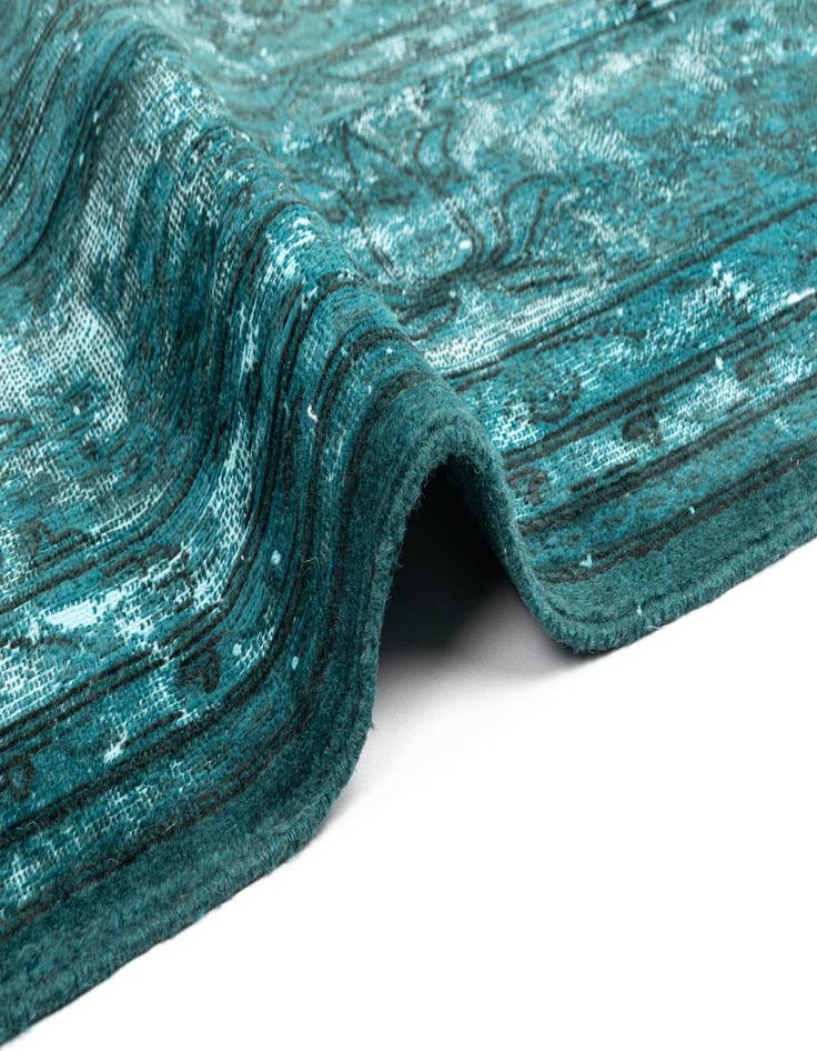 Detail image of 9' 5 x 12' Vintage Royal Wool Rug