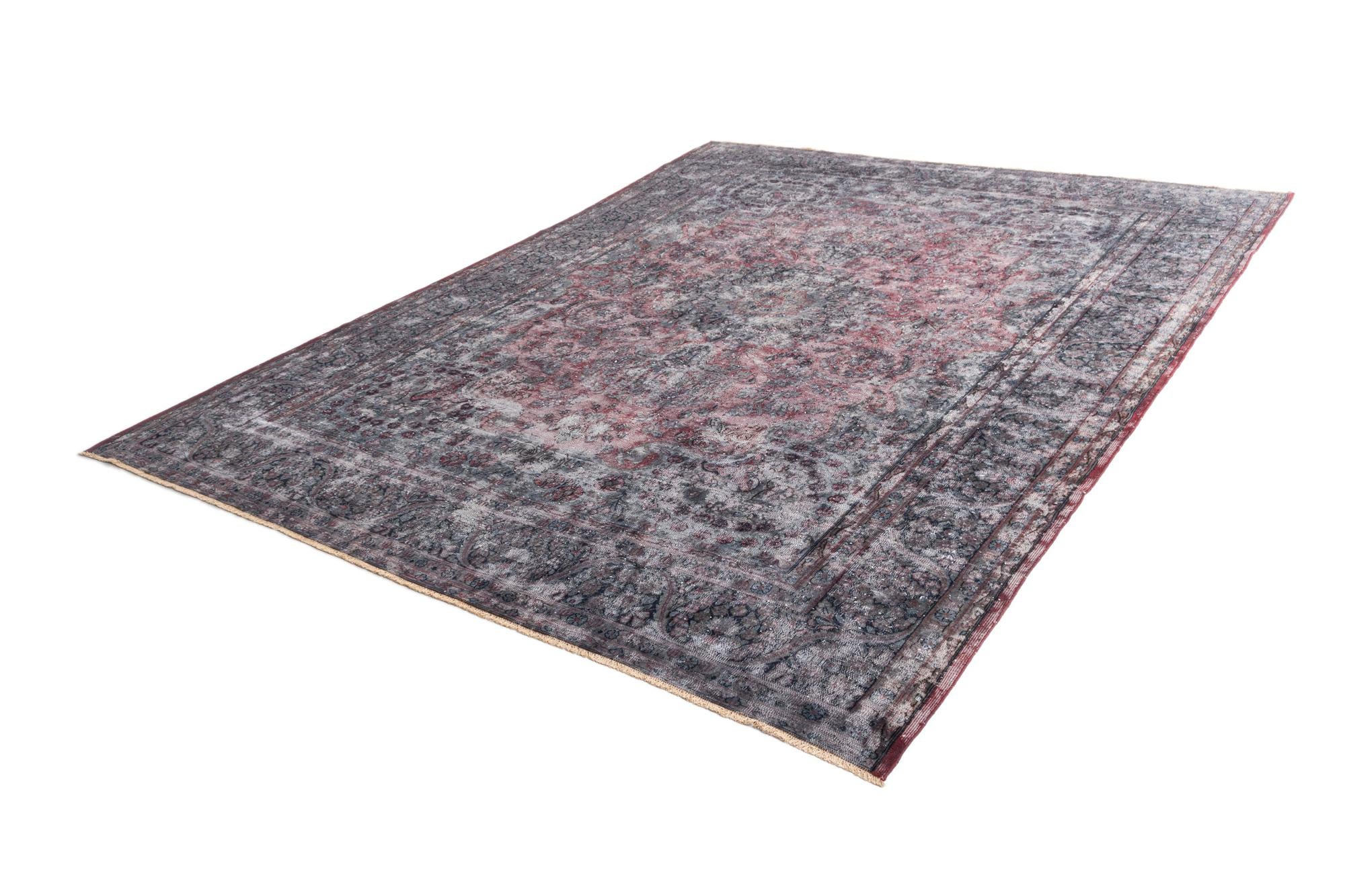 9' 9 x 12' 6 Vintage Royal Wool Rug