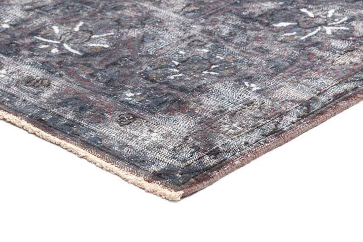 Detail image of 9' 7 x 12' 10 Vintage Royal Wool Rug