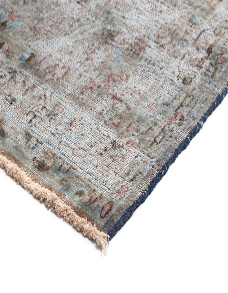 Detail image of 9' 8 x 12' 10 Vintage Royal Wool Rug