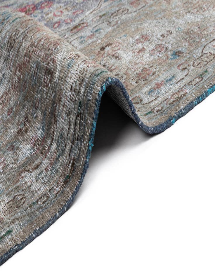 Detail image of 9' 8 x 12' 10 Vintage Royal Wool Rug