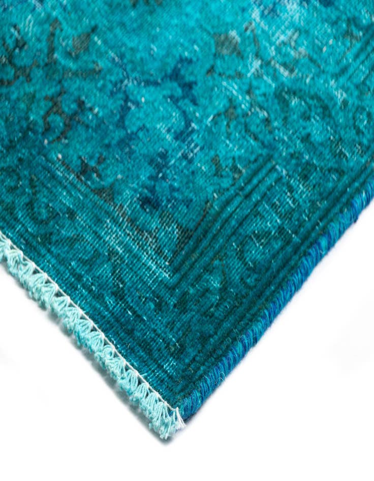 Detail image of 9' 6 x 12' 4 Vintage Royal Wool Rug