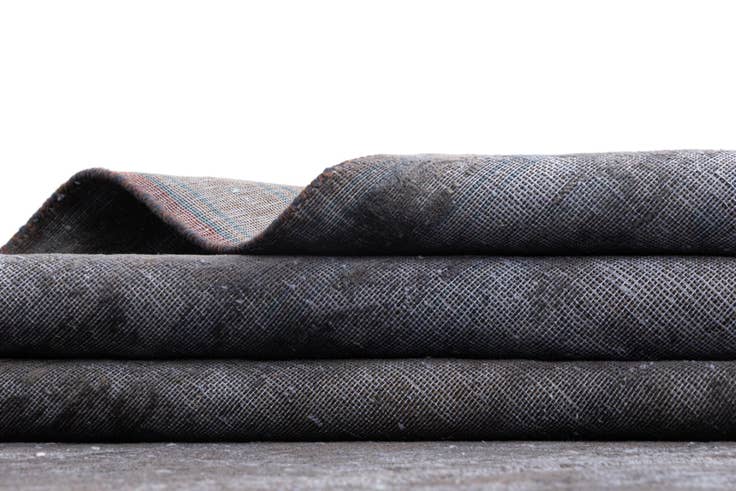 Detail image of 9' 6 x 12' 10 Vintage Royal Wool Rug