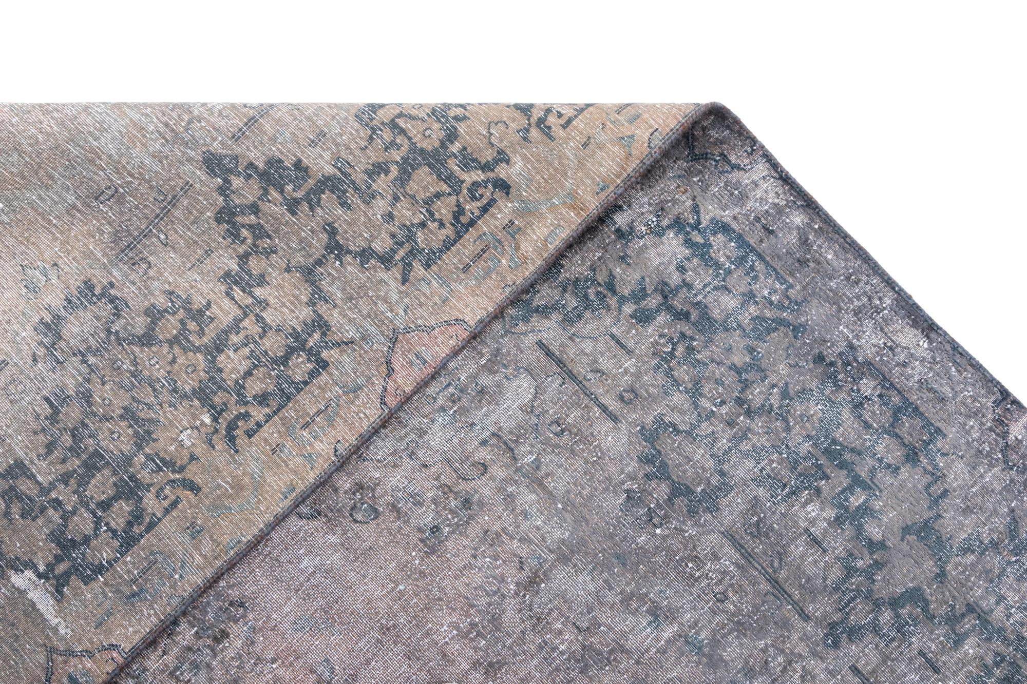 9' 8 x 12' 6 Vintage Royal Wool Rug