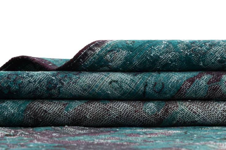 Detail image of 9' 7 x 12' 6 Vintage Royal Wool Rug