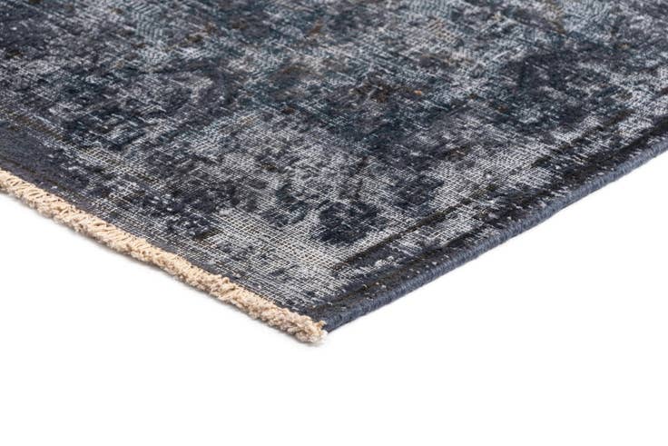 Detail image of 9' 9 x 13' 9 Vintage Royal Wool Rug