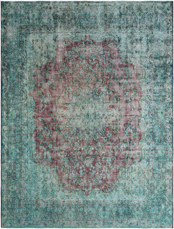 Detail image of 9' 7 x 12' 8 Vintage Royal Wool Rug