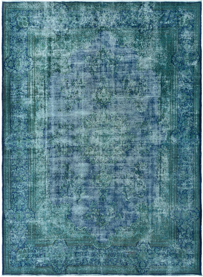Detail image of 10' x 13' 3 Vintage Royal Wool Rug