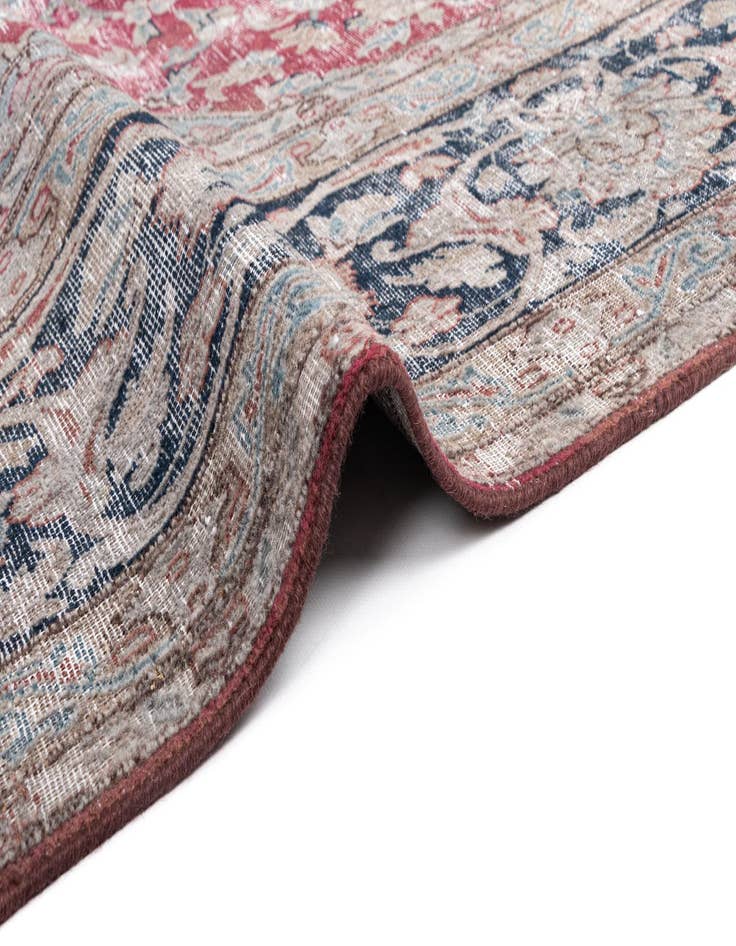 Detail image of 9' 8 x 13' 3 Vintage Royal Wool Rug