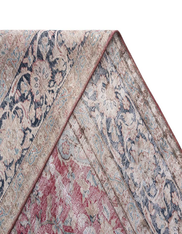 Detail image of 9' 8 x 13' 3 Vintage Royal Wool Rug