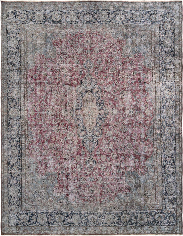 Detail image of 9' 8 x 13' 3 Vintage Royal Wool Rug