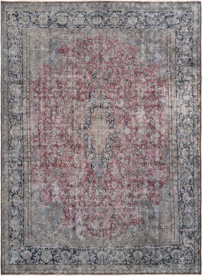 Detail image of 9' 8 x 13' 3 Vintage Royal Wool Rug
