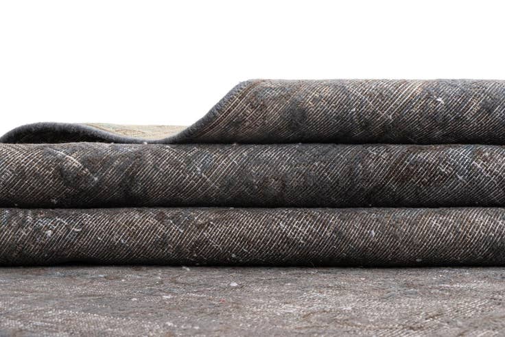 Detail image of 9' 11 x 13' Vintage Royal Wool Rug