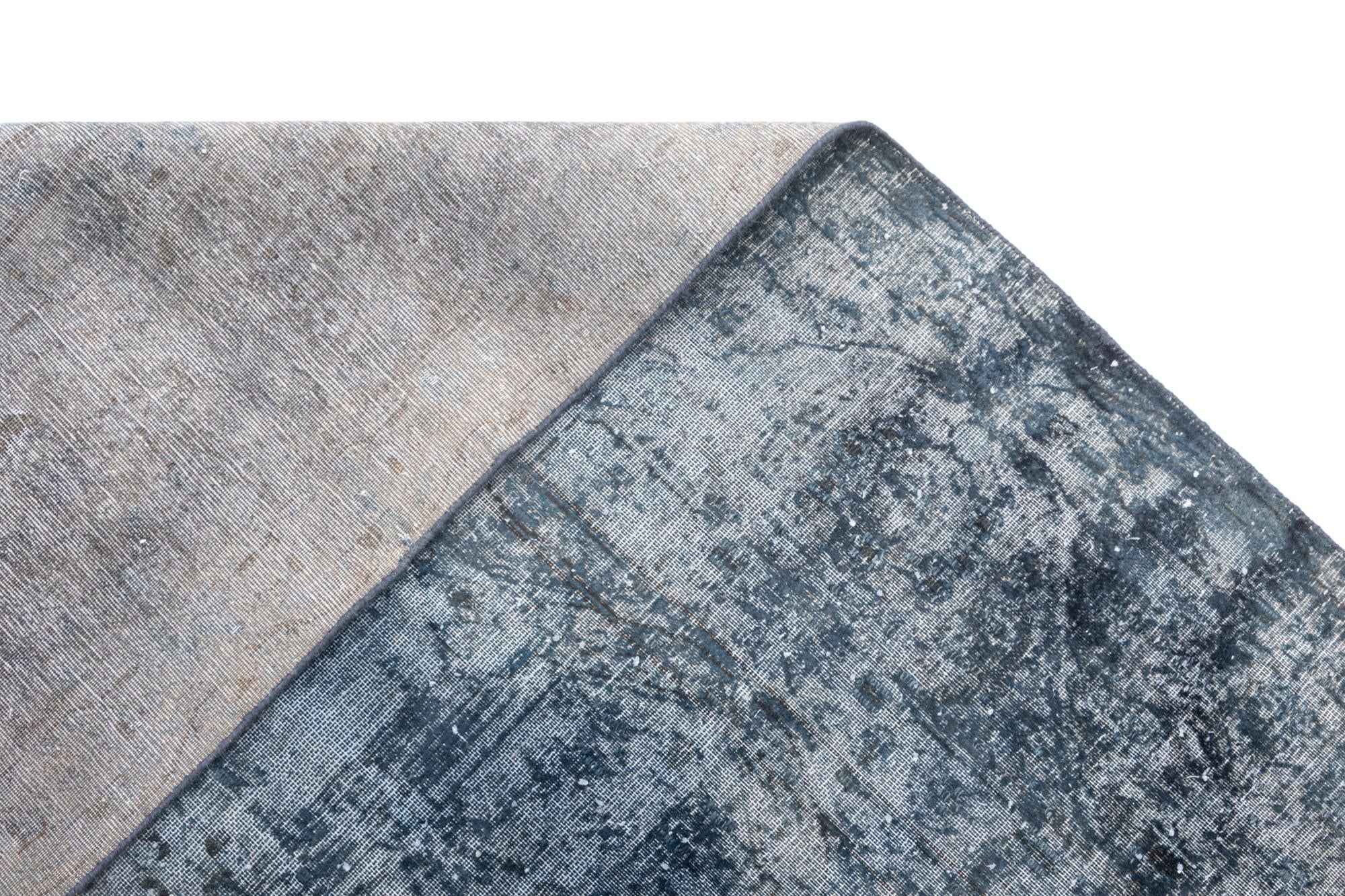 9' 6 x 12' 9 Vintage Royal Wool Rug