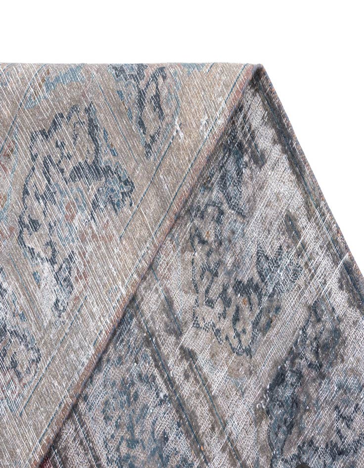 Detail image of 10' 3 x 11' 8 Vintage Royal Wool Rug