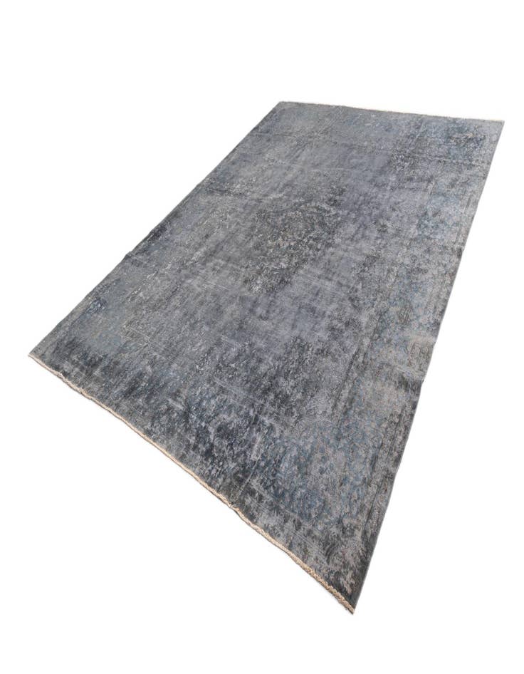 Detail image of 10' 1 x 13' 7 Vintage Royal Wool Rug