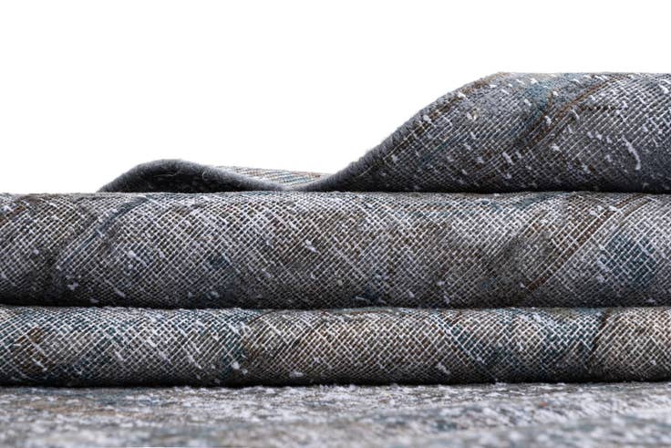 Detail image of 9' 8 x 13' Vintage Royal Wool Rug