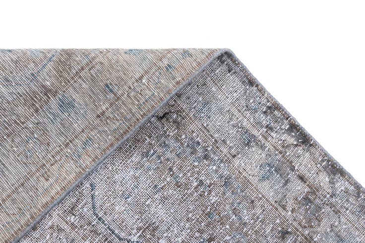 Detail image of 9' 8 x 13' Vintage Royal Wool Rug