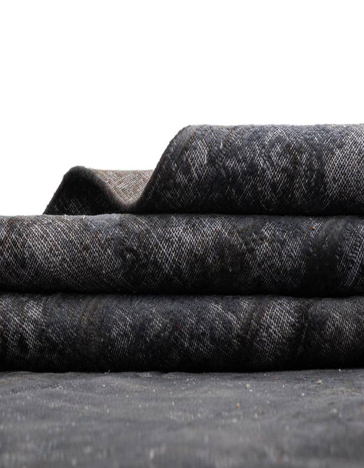 Detail image of 9' 7 x 12' 10 Vintage Royal Wool Rug