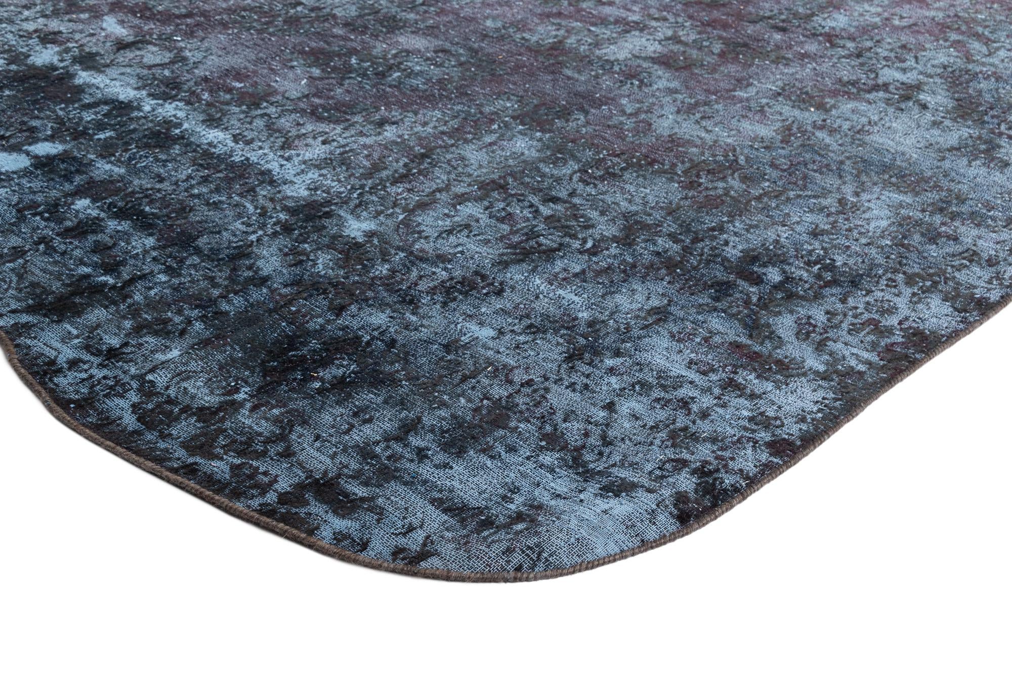 9' 5 x 12' 10 Vintage Royal Wool Rug