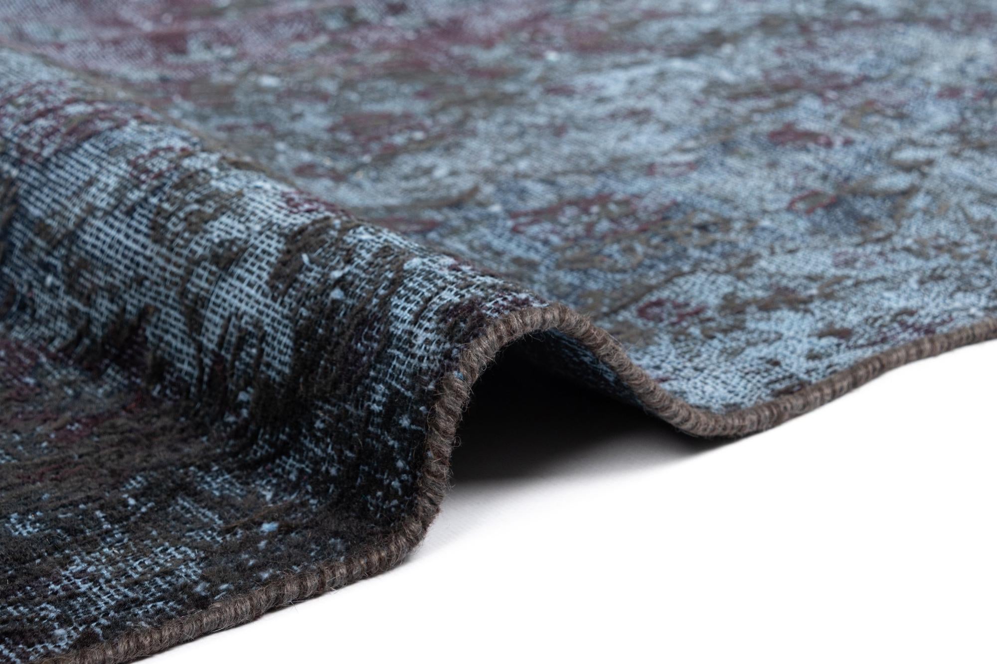 9' 5 x 12' 10 Vintage Royal Wool Rug