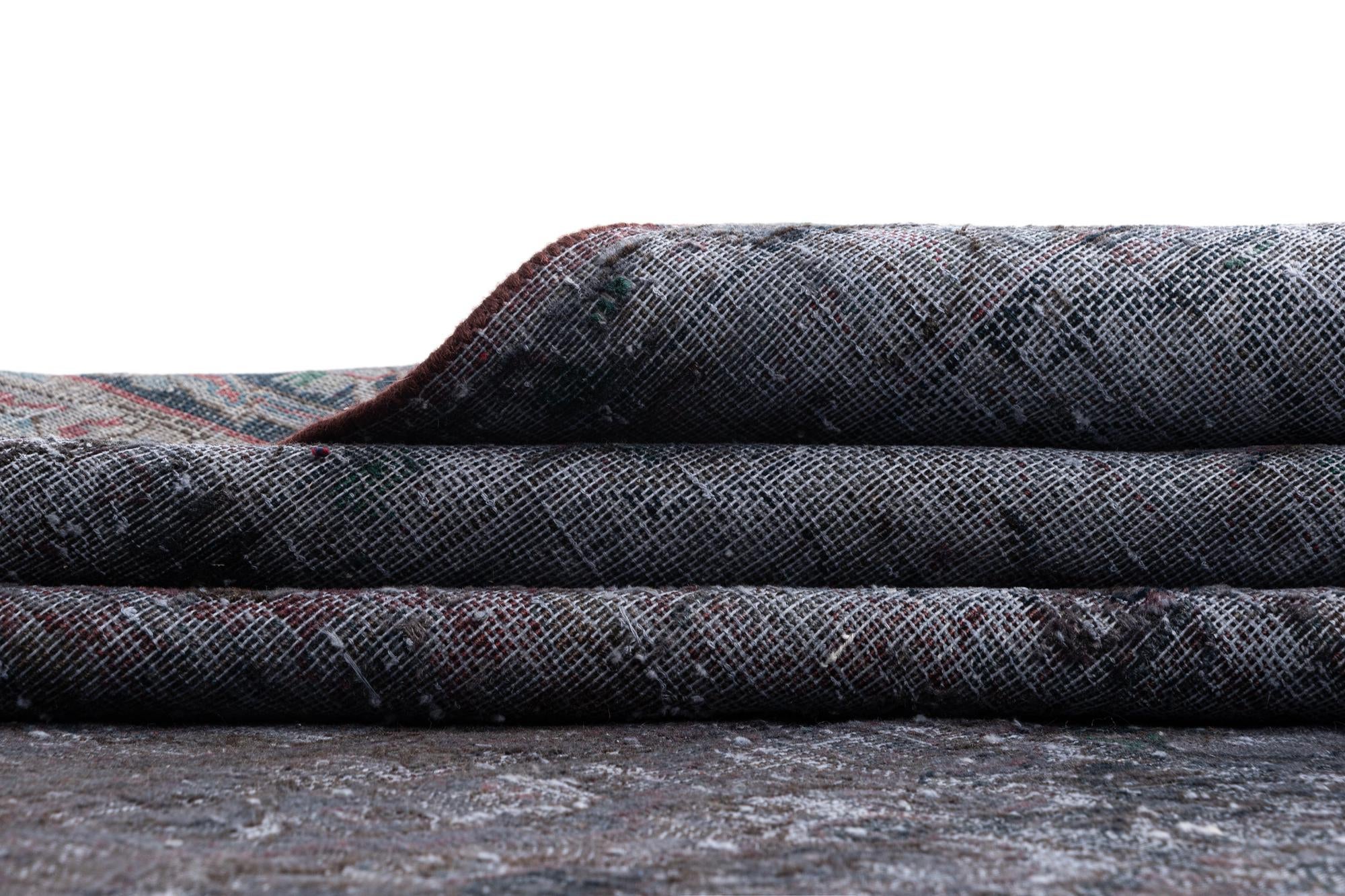 9' 9 x 13' 4 Vintage Royal Wool Rug
