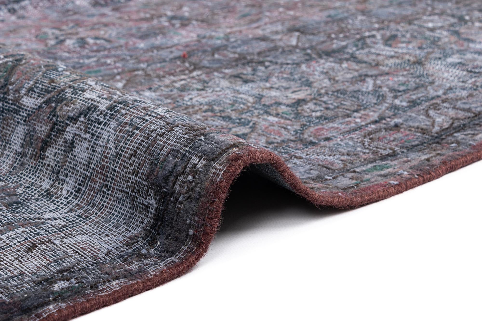 9' 9 x 13' 4 Vintage Royal Wool Rug