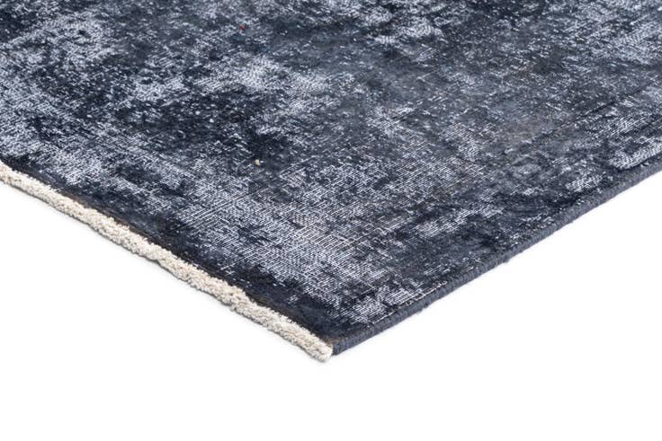 Detail image of 9' 11 x 12' 4 Vintage Royal Wool Rug