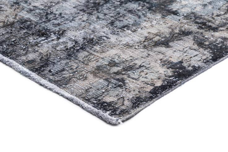 Detail image of 9' 8 x 12' 9 Vintage Royal Wool Rug