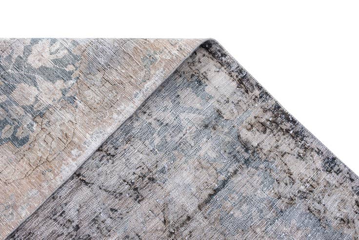 Detail image of 9' 8 x 12' 9 Vintage Royal Wool Rug