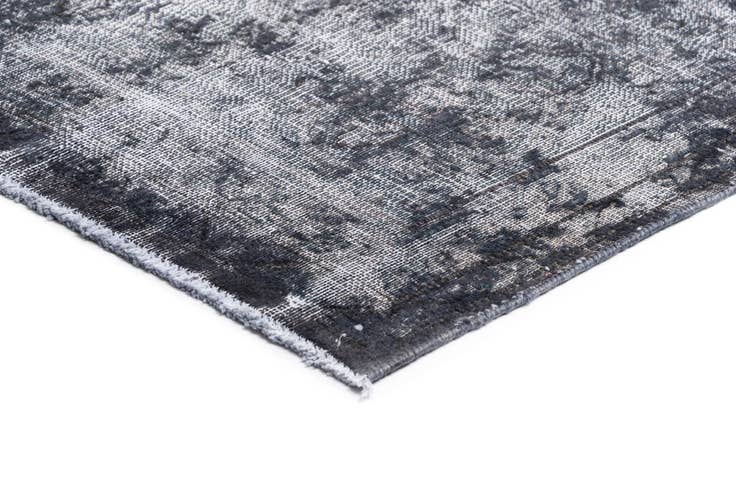 Detail image of 9' 7 x 13' 1 Vintage Royal Wool Rug