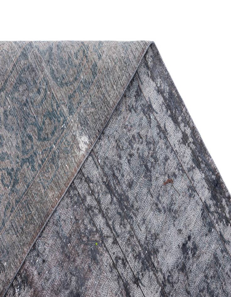 Detail image of 9' 7 x 13' 1 Vintage Royal Wool Rug