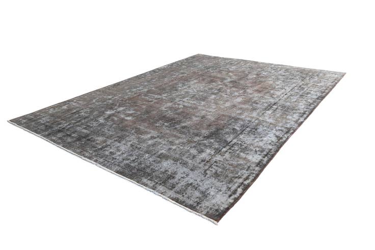 Detail image of 9' 11 x 13' 4 Vintage Royal Wool Rug