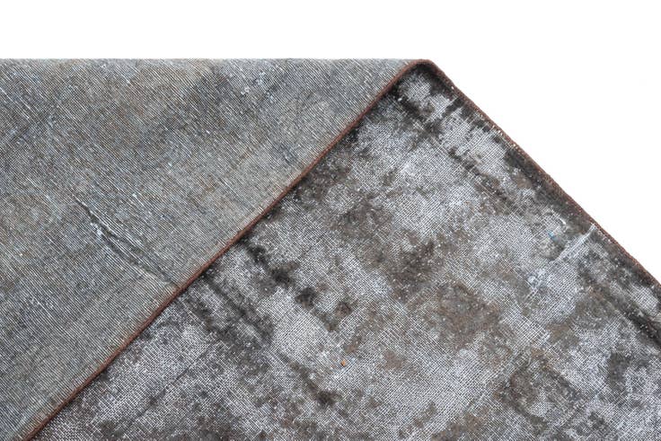 Detail image of 9' 11 x 13' 4 Vintage Royal Wool Rug