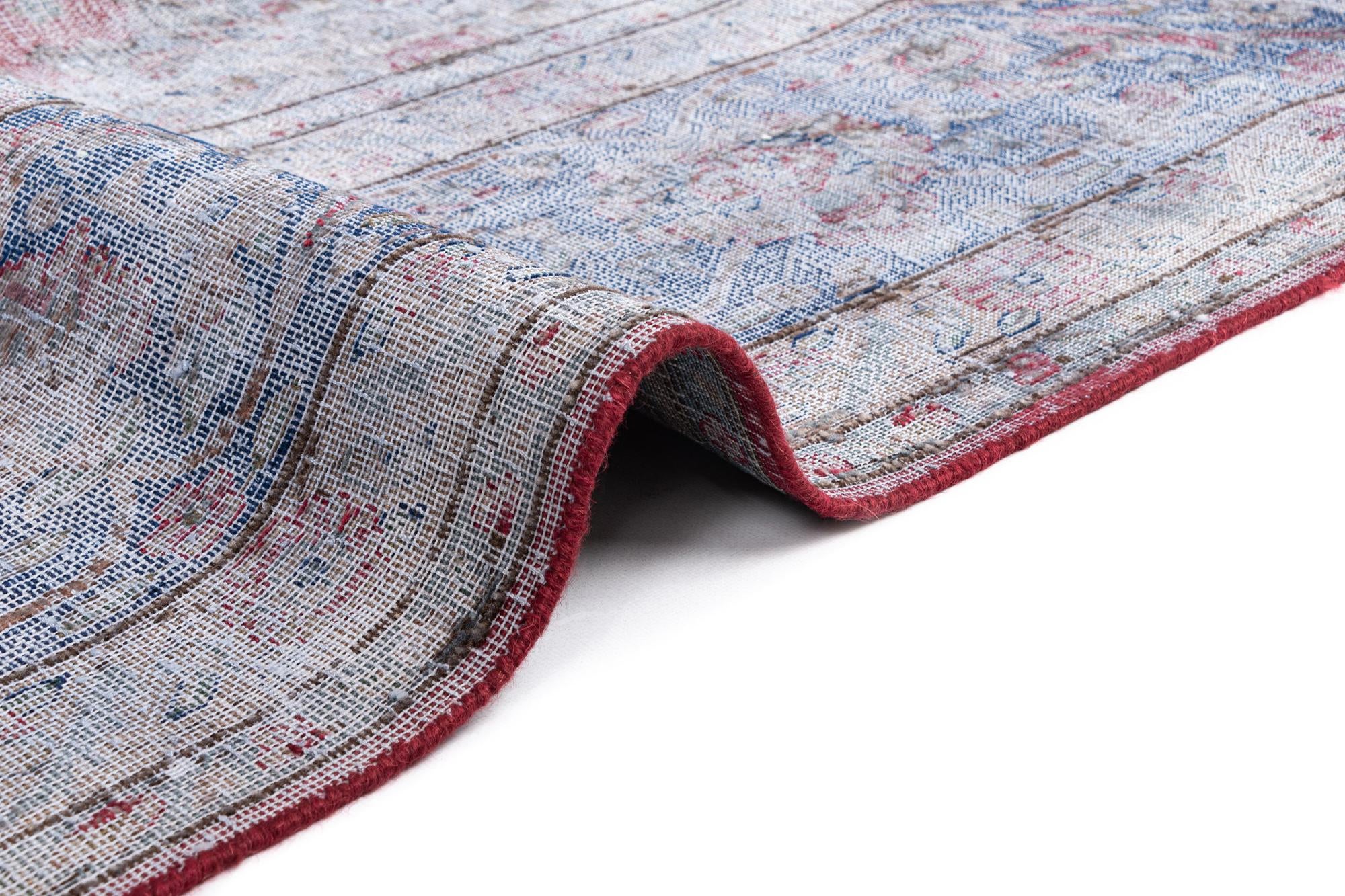 9' 9 x 13' 4 Vintage Royal Wool Rug