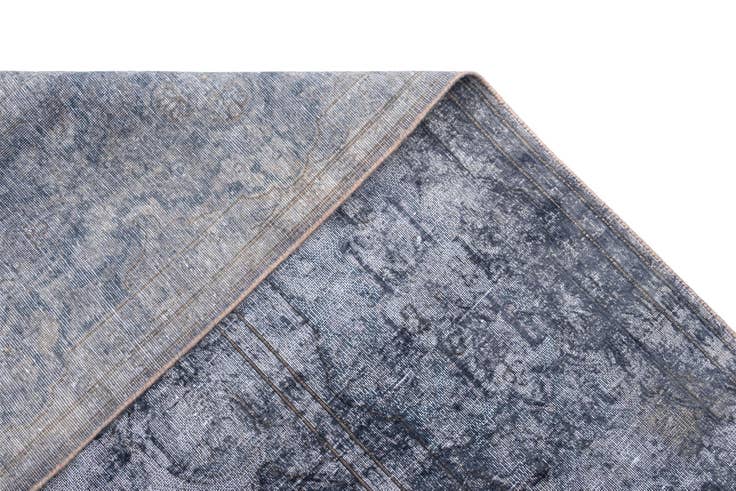 Detail image of 9' 9 x 13' 4 Vintage Royal Wool Rug