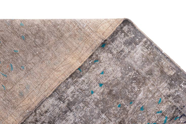 Detail image of 9' 9 x 12' 8 Vintage Royal Wool Rug
