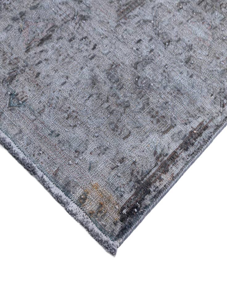 Detail image of 9' 5 x 12' 9 Vintage Royal Wool Rug