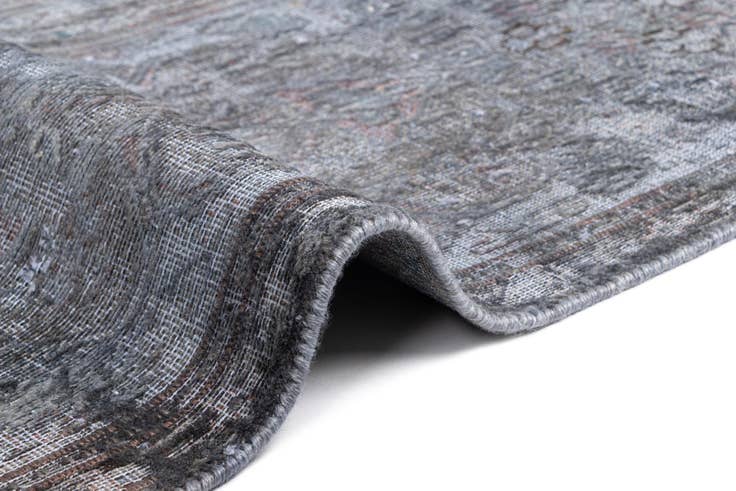 Detail image of 9' 5 x 12' 9 Vintage Royal Wool Rug