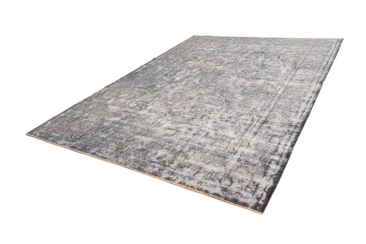 Detail image of 9' 11 x 13' 3 Vintage Royal Wool Rug