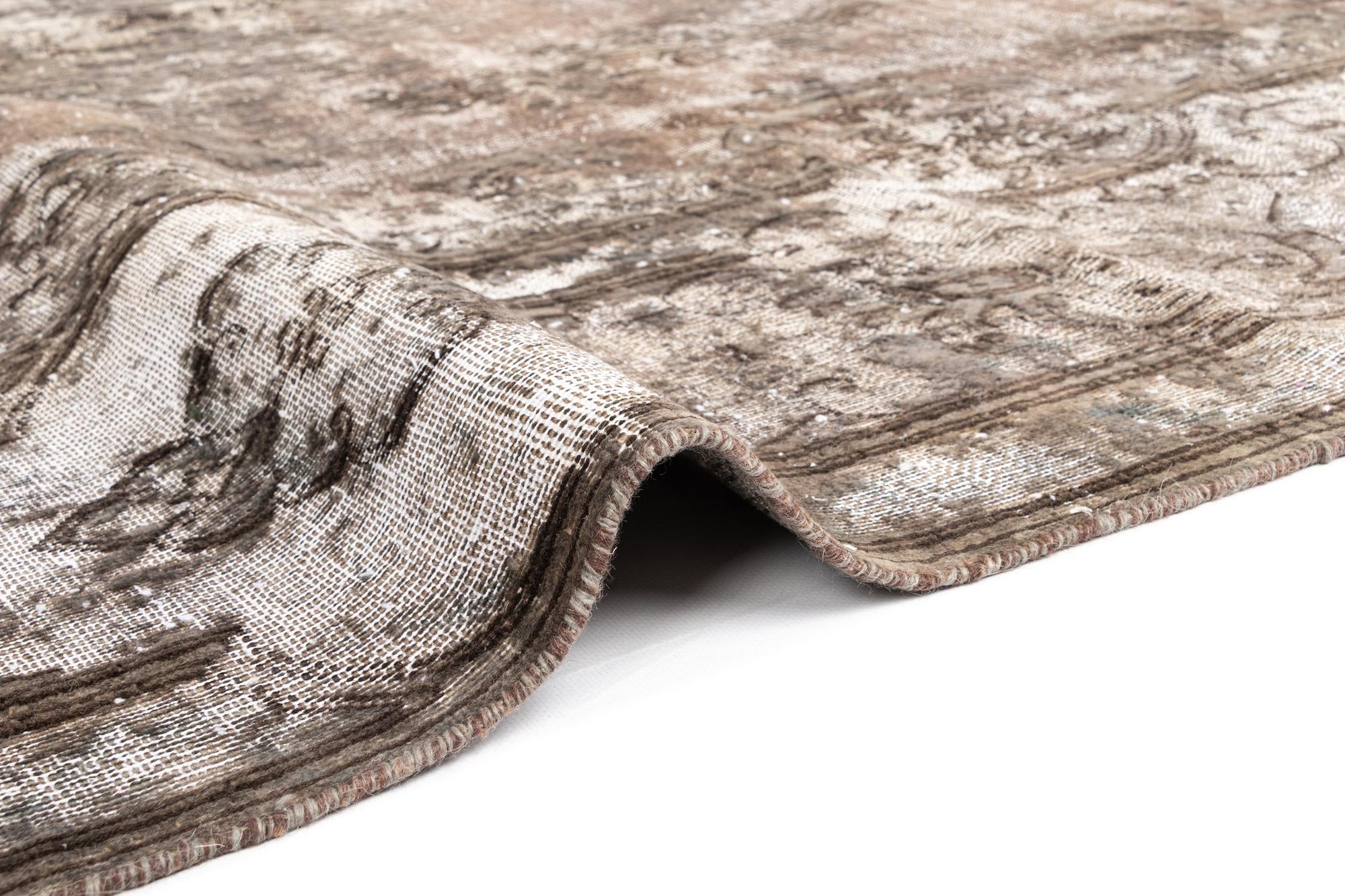 7' 9 x 11' 11 Vintage Royal Wool Rug