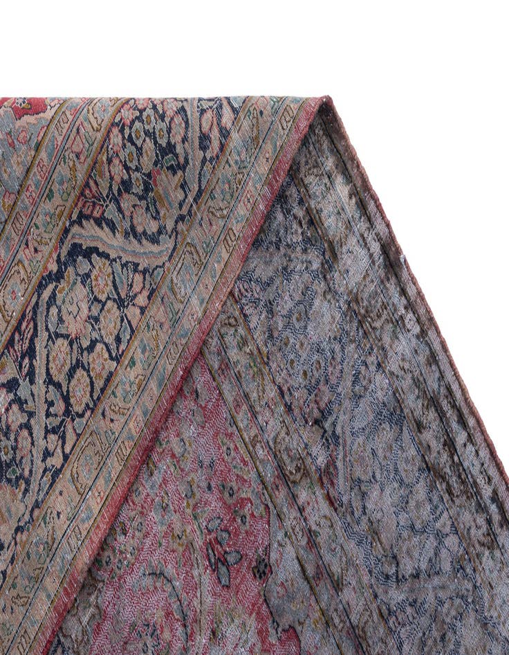 Detail image of 6' 10 x 9' 5 Vintage Royal Wool Rug